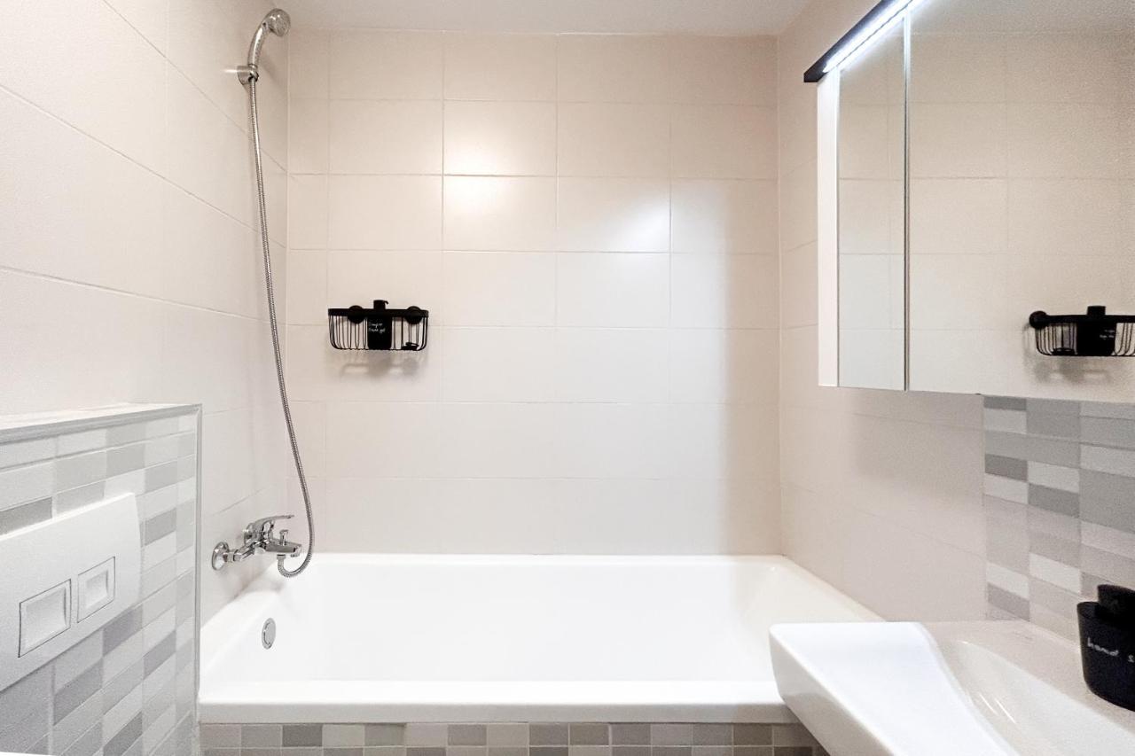 Downtown C22 Apartment Bucharest Luaran gambar