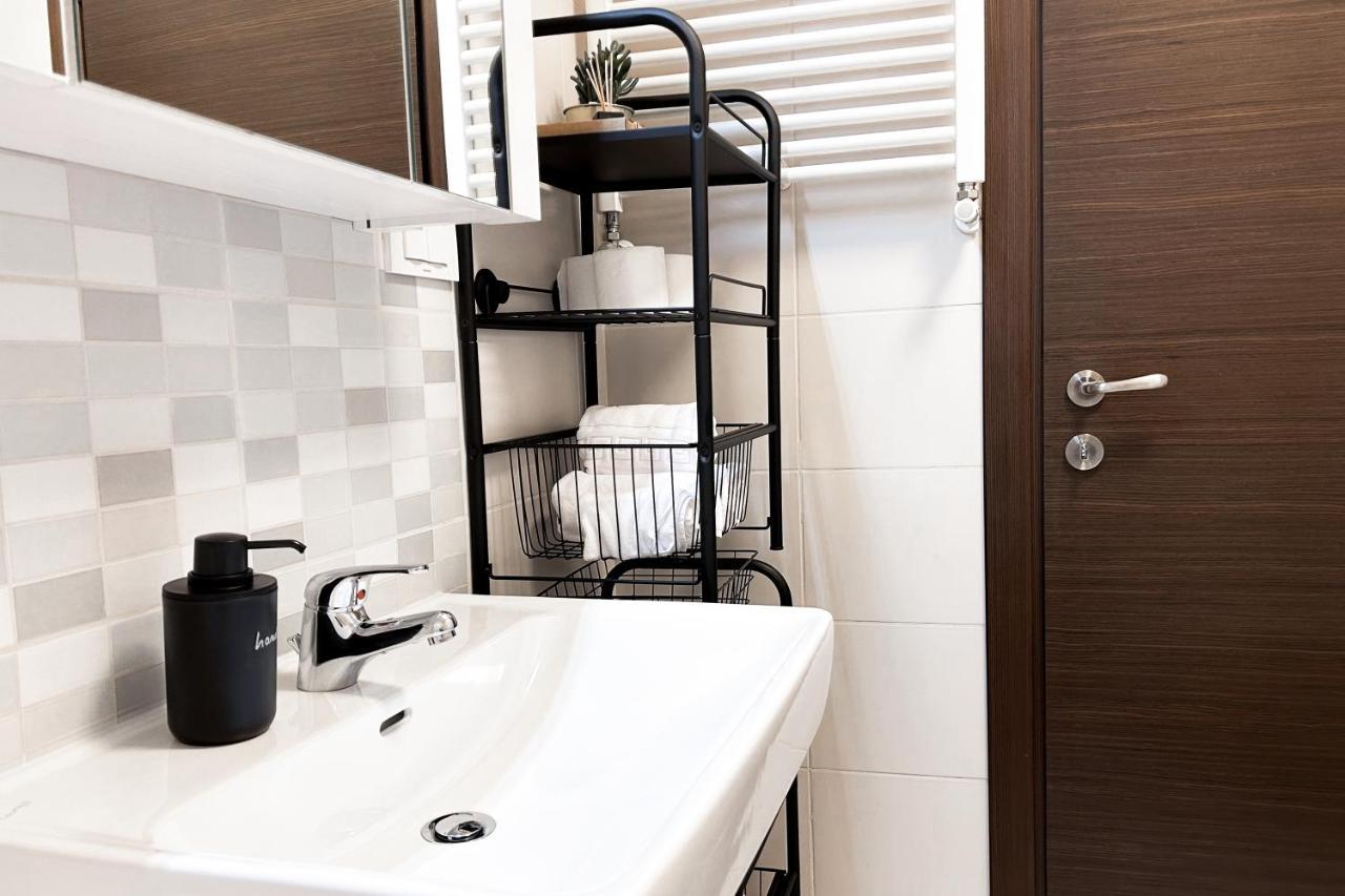 Downtown C22 Apartment Bucharest Luaran gambar
